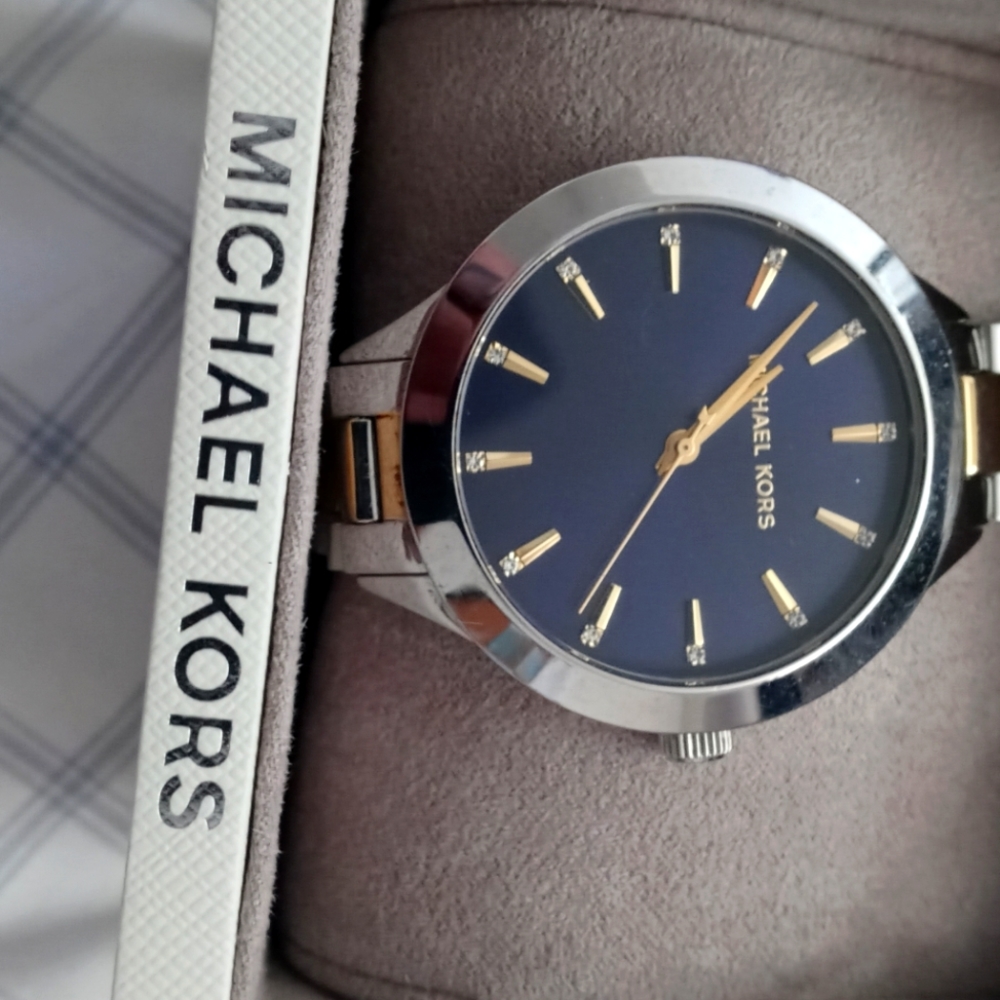Womens watch